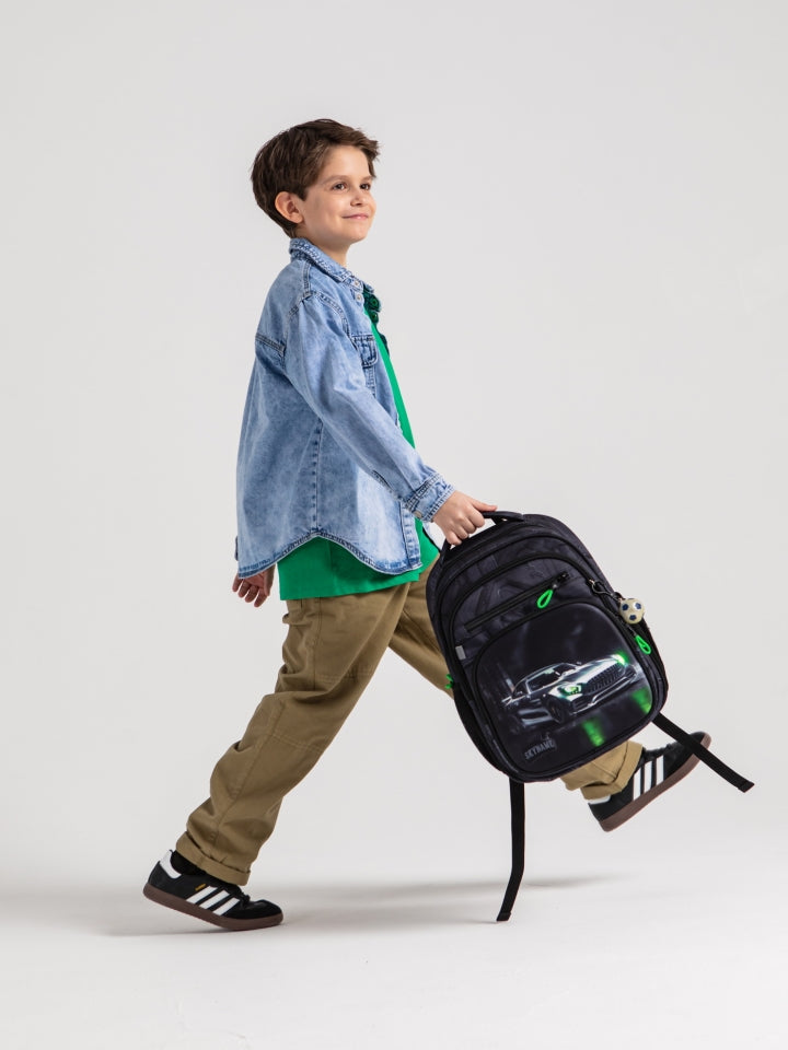Rucsac școlar - R3-276, design Mașină sport cu neon verde